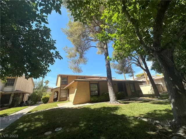 MLS: 2514178 Condo For Sale