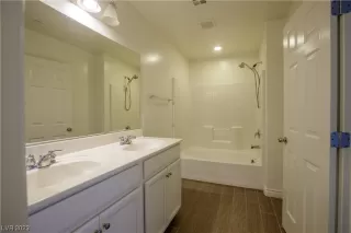 Photo #5: 2514184 Listing 