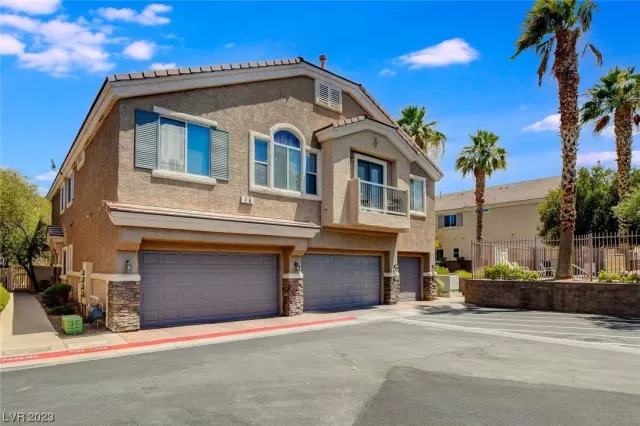 MLS: 2514188 Condo For Sale