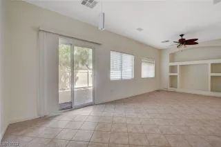 Photo #4: 2514188 Listing