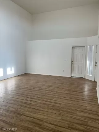 Photo #2: 2514209 Listing 