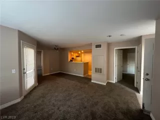 Photo #3: 2514248 Listing 