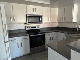 Photo #2: 2514257 Listing 