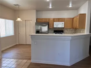 Photo #6: 2514258 Listing 