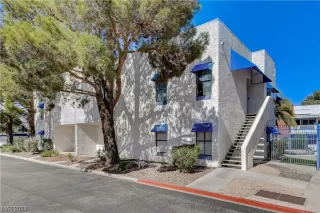 Photo #2: 2514329 Listing 