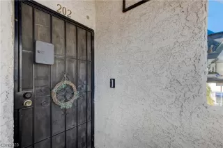 Photo #4: 2514329 Listing 