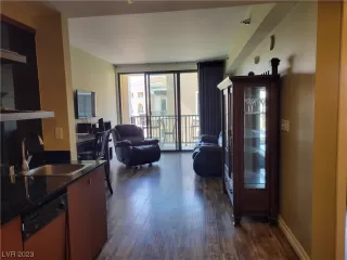 Photo #2: 2514347 Listing 