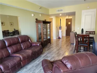 Photo #5: 2514347 Listing 