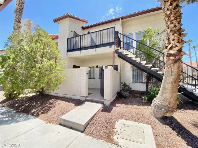 MLS: 2514381 Condo For Sale