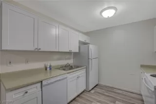 Photo #3: 2514412 Listing 