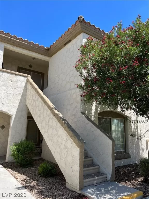 MLS: 2514442 Condo For Sale