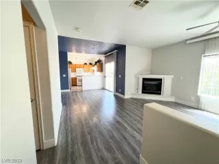 Photo #2: 2514442 Listing