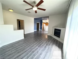 Photo #4: 2514442 Listing