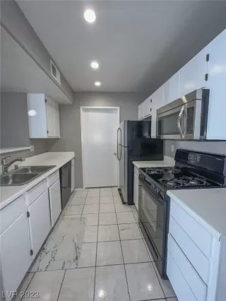 Photo #1: 2514515 Listing 