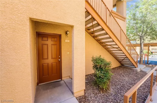 MLS: 2514522 Condo For Sale