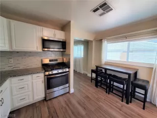 Photo #5: 2514550 Listing 