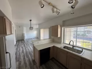 Photo #1: 2514623 Listing 