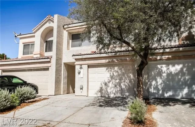 MLS: 2514634 Condo For Sale