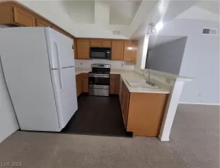 Photo #5: 2514637 Listing 