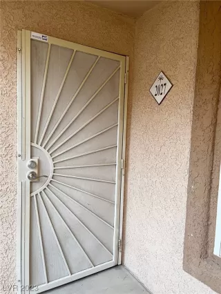 Photo #4: 2514657 Listing 