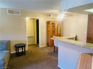 Photo #5: 2514662 Listing 