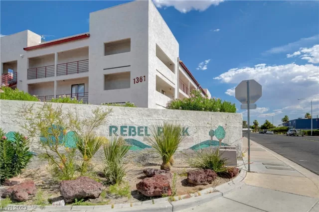 MLS: 2514673 Condo For Sale