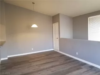 Photo #5: 2514676 Listing 