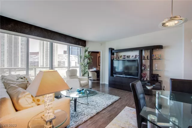 MLS: 2514734 Condo For Sale