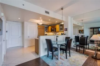 Photo #1: 2514734 Listing