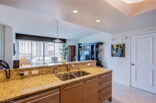 Photo #6: 2514734 Listing