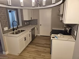 Photo #6: 2514745 Listing 