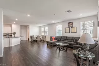 Photo #4: 2514804 Listing 
