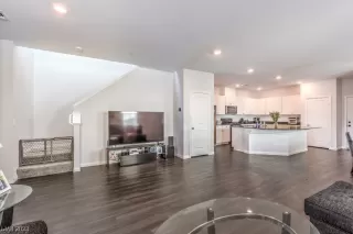 Photo #5: 2514804 Listing 