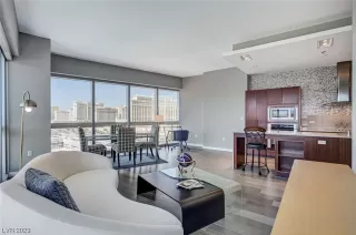 Photo #1: 2514826 Listing 