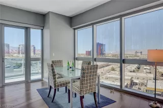 Photo #5: 2514826 Listing 