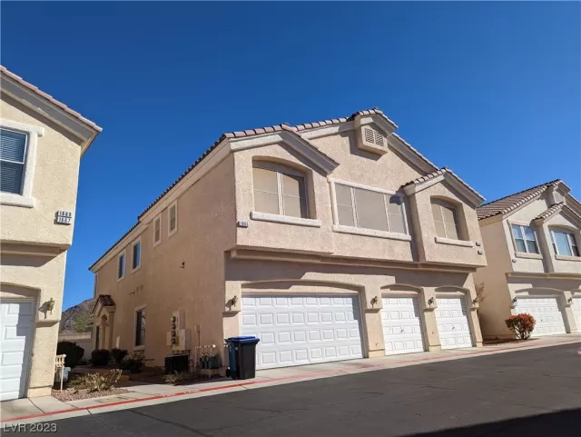 MLS: 2514829 Condo For Sale