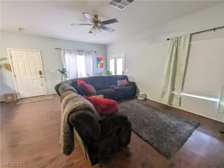 Photo #3: 2514829 Listing