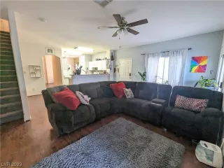 Photo #4: 2514829 Listing