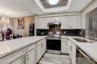 Photo #4: 2514837 Listing