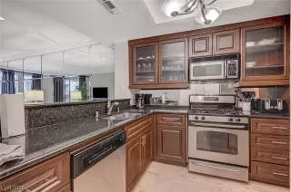 Photo #3: 2514847 Listing