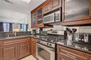 Photo #6: 2514847 Listing