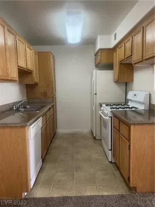 Photo #6: 2514857 Listing 