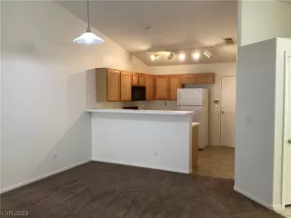 Photo #2: 2514935 Listing 