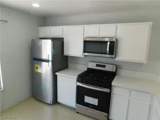 Photo #5: 2514944 Listing 