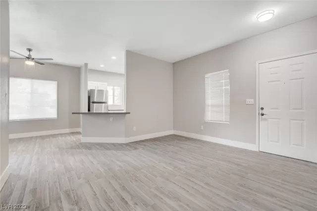 MLS: 2514999 Condo For Sale