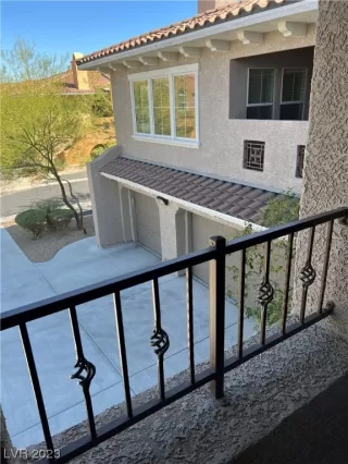 Photo #1: 2515000 Listing 