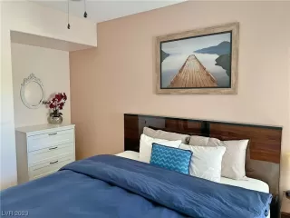 Photo #3: 2515000 Listing 