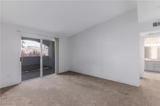 Photo #1: 2515002 Listing