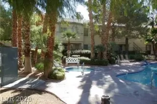 Photo #2: 2515004 Listing 