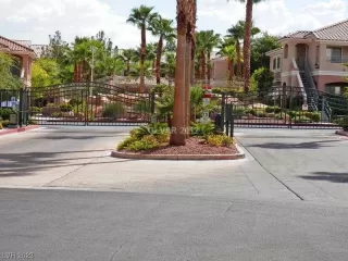 Photo #1: 2515019 Listing 